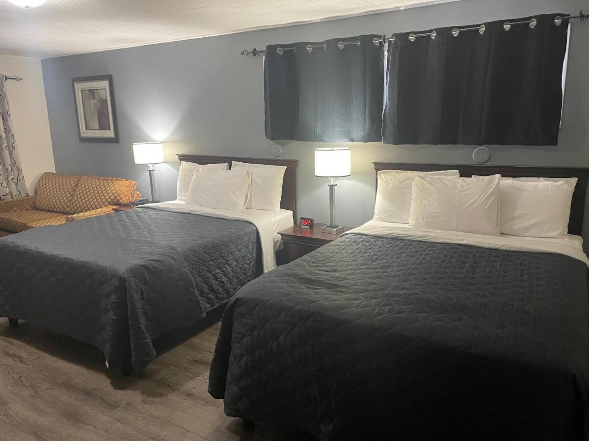 Nites Inn Motel Cornwall Eksteriør bilde